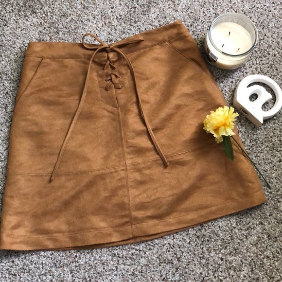 LC Lauren Conrad Dresses & Skirts - Lauren Conrad Faux Suede Skirt